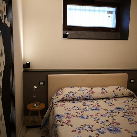 La Casa Di Valentina Apartment Vado Ligure Luaran gambar