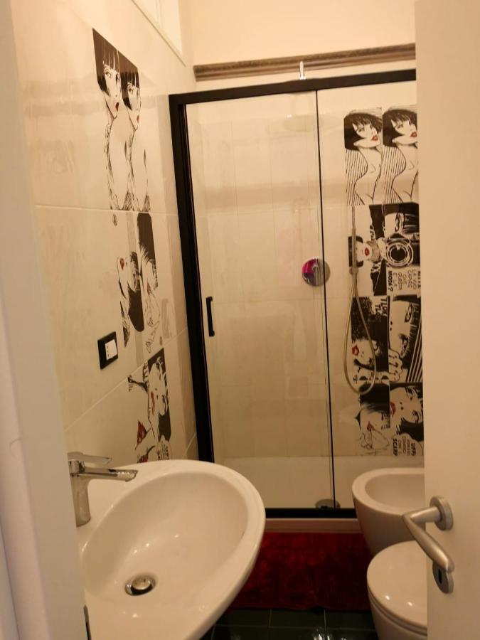 La Casa Di Valentina Apartment Vado Ligure Luaran gambar