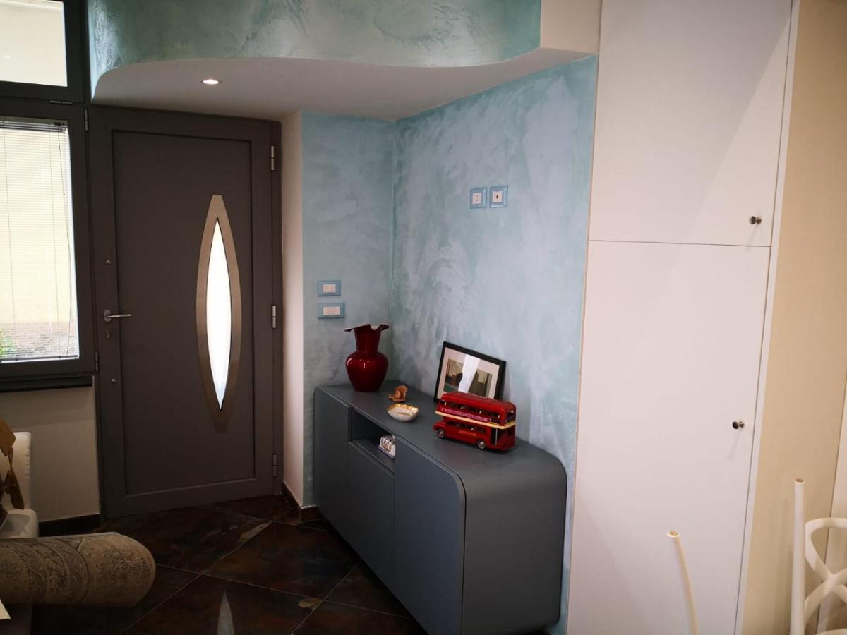 La Casa Di Valentina Apartment Vado Ligure Luaran gambar